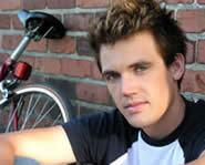 Tyler Hilton joins the cast of One Tree Hill for a six episode arc.