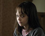 Dakota Fanning stars with actor, Robert De Niro in the flick Hide and Seek.
