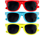 Ray-Ban Wayfarers are so hot.