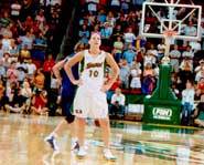 Picture of Sue Bird playing a WNBA game for the Seattle Storm.