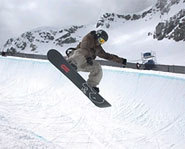 Picture of Shaun White skateboarding at the 2004 X Games.