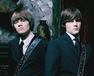 Sindy sat down to talk with Eric Dill of The Click Five.