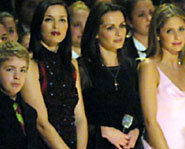 Billy & gals at TNT's Christmas in Washington Concert