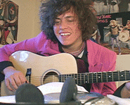 Stevie doesn't fit in at his high school because of his love for glam rock.