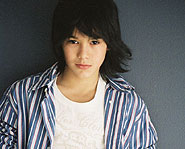 Boo Boo Stewart was a stunt double on Beowulf.