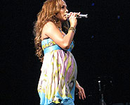 This month, Jennifer Lopez gave birth to twins!