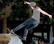 At just 18 years old, Belgium native Evelien Bouilliart is an up-and-coming skateboarder.