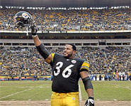 Former NFL star Jerome Bettis has battled asthma since he was 15.