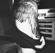 Kendall posted this pic for fans