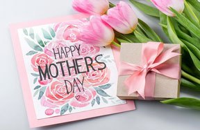 Quiz! What Should You Get Your Mom For Mother's Day?